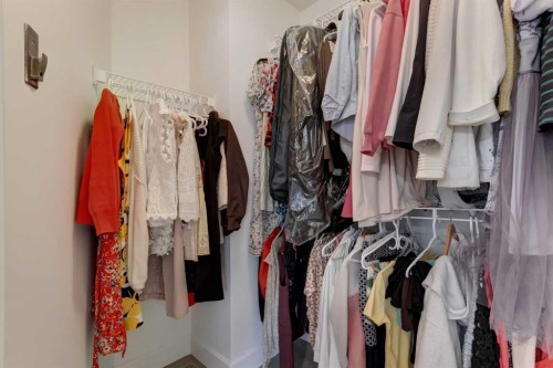 37 Royal Birch Landing Nw, Calgary, AB - Indoor With Storage