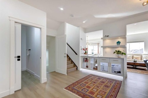 37 Royal Birch Landing Nw, Calgary, AB - Indoor Photo Showing Other Room