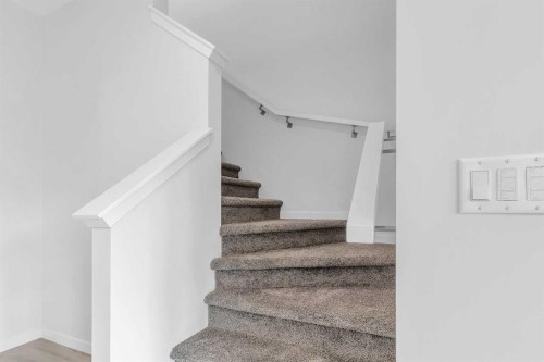20 Iris Crescent, Okotoks, AB - Indoor Photo Showing Other Room