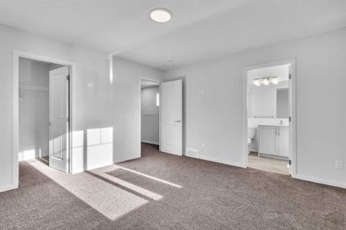 20 Iris Crescent, Okotoks, AB - Indoor Photo Showing Other Room