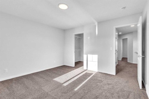 20 Iris Crescent, Okotoks, AB - Indoor Photo Showing Other Room