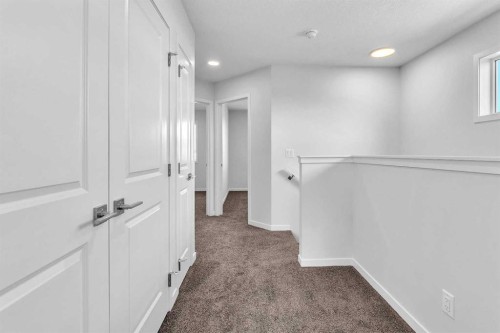 20 Iris Crescent, Okotoks, AB - Indoor Photo Showing Other Room