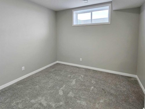 60 Herron Walk Ne, Calgary, AB 