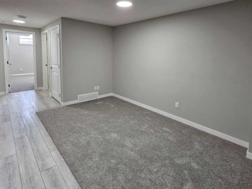 60 Herron Walk Ne, Calgary, AB 