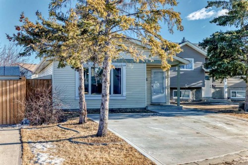 63 Falshire Place Ne, Calgary, AB - Outdoor