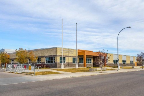 628 Copperstone Manor Se, Calgary, AB - Outdoor