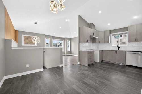 125 Saddlefield Crescent Ne, Calgary, AB - Indoor Photo Showing Kitchen