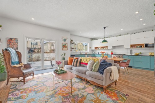 32 Chapalina Common Se, Calgary, AB - Indoor Photo Showing Living Room