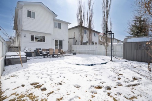 32 Chapalina Common Se, Calgary, AB - Outdoor