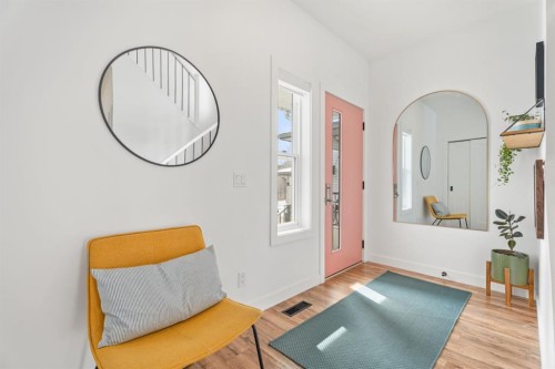 32 Chapalina Common Se, Calgary, AB - Indoor Photo Showing Other Room