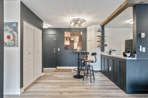 106-10 Dover Point Se, Calgary, AB - Indoor Photo Showing Other Room