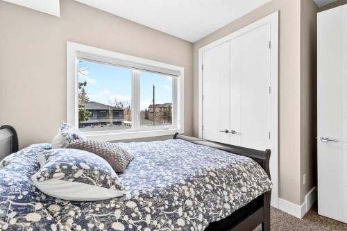 3736 44 Street Sw, Calgary, AB - Indoor Photo Showing Bedroom