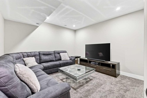 3736 44 Street Sw, Calgary, AB - Indoor Photo Showing Living Room