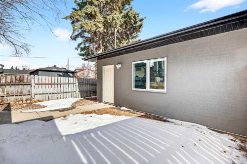 3736 44 Street Sw, Calgary, AB - Outdoor With Exterior