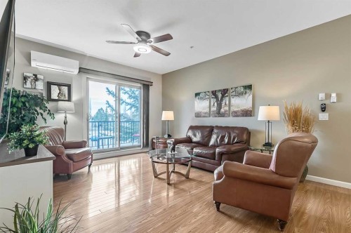 244-52 Cranfield Link Se, Calgary, AB - Indoor Photo Showing Living Room