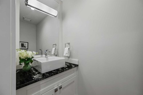 116 Bay View Drive Sw, Calgary, AB - Indoor Photo Showing Bathroom