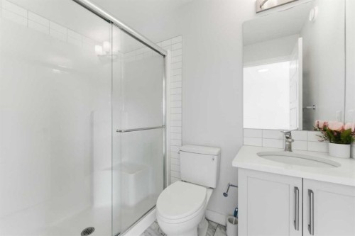 99 Aquila Way Nw, Calgary, AB - Indoor Photo Showing Bathroom
