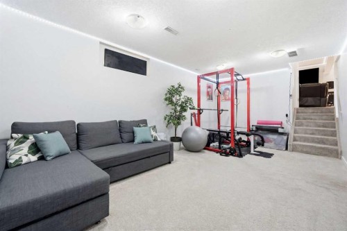 151 Templevale Place Ne, Calgary, AB 