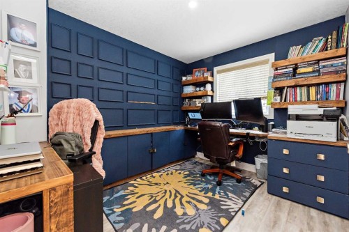 66 Royal Highland Road Nw, Calgary, AB - Indoor Photo Showing Office
