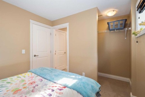 536 Quarry Park Boulevard Se, Calgary, AB - Indoor Photo Showing Bedroom