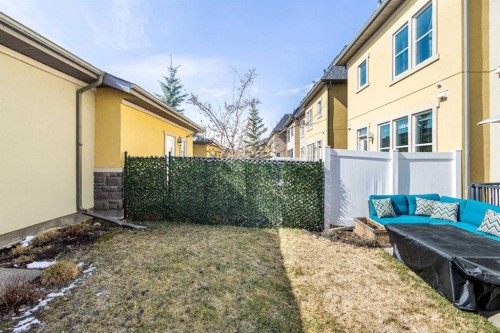 536 Quarry Park Boulevard Se, Calgary, AB - Outdoor With Exterior