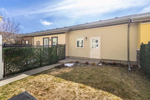 536 Quarry Park Boulevard Se, Calgary, AB - Outdoor