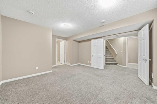 83 Cranfield Crescent Se, Calgary, AB - Indoor Photo Showing Other Room