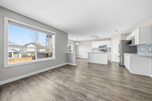 83 Cranfield Crescent Se, Calgary, AB - Indoor