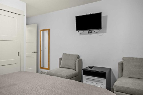 1-1406 2Nd Avenue, Canmore, AB - Indoor