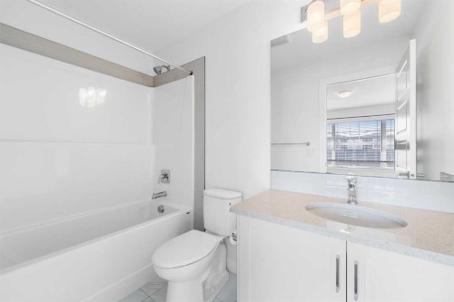 48 Ambleside Crescent Nw, Calgary, AB - Indoor Photo Showing Bathroom