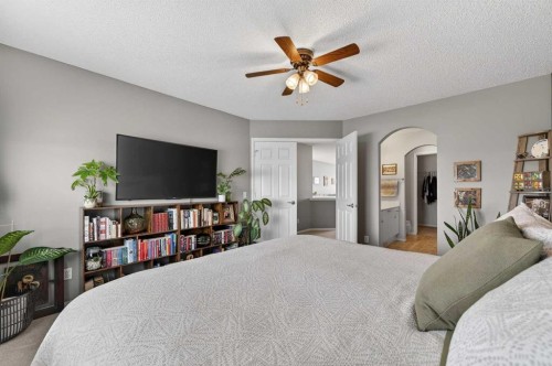 210 West Creek Bay, Chestermere, AB - Indoor Photo Showing Bedroom