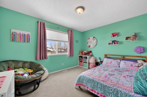 210 West Creek Bay, Chestermere, AB - Indoor Photo Showing Bedroom