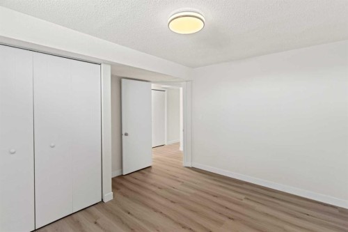 937 Marcombe Drive Ne, Calgary, AB - Indoor Photo Showing Other Room