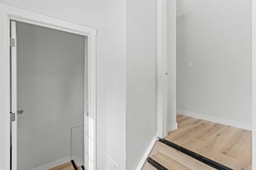 937 Marcombe Drive Ne, Calgary, AB - Indoor Photo Showing Other Room