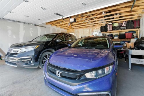 268 Savanna Terrace, Calgary, AB - Indoor Photo Showing Garage