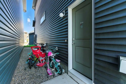 268 Savanna Terrace, Calgary, AB - Outdoor With Exterior