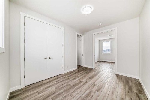 100 Corner Glen Manor Ne, Calgary, AB - Indoor Photo Showing Other Room
