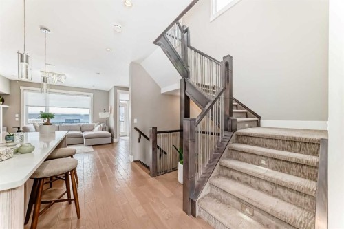 2117 51 Avenue Sw, Calgary, AB - Indoor Photo Showing Other Room