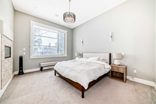 2117 51 Avenue Sw, Calgary, AB - Indoor Photo Showing Bedroom