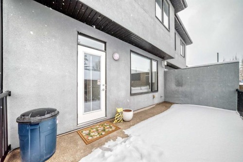 2117 51 Avenue Sw, Calgary, AB - Outdoor With Exterior