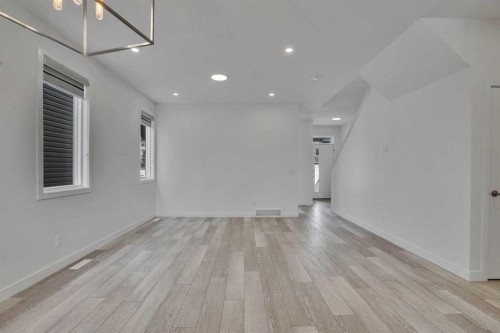 26 Amblehurst Path Nw, Calgary, AB - Indoor Photo Showing Other Room