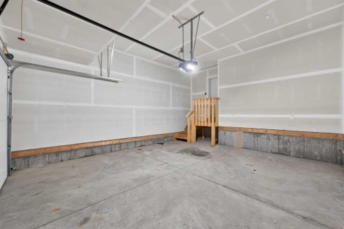 31 Herron Rise Ne, Calgary, AB - Indoor Photo Showing Garage