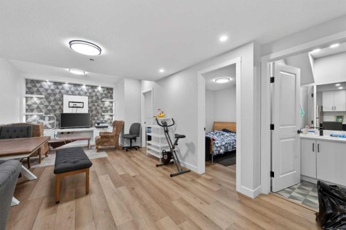 31 Herron Rise Ne, Calgary, AB - Indoor