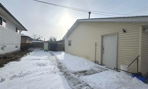 3229 19 Avenue Se, Calgary, AB - Outdoor With Exterior