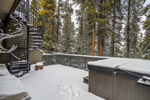 1112 Wilson Way, Canmore, AB - Outdoor