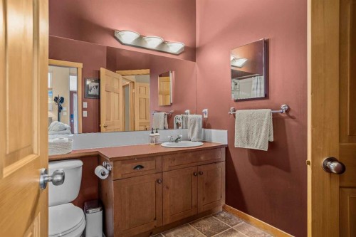 1112 Wilson Way, Canmore, AB - Indoor Photo Showing Bathroom