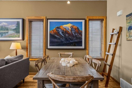 1112 Wilson Way, Canmore, AB - Indoor Photo Showing Dining Room