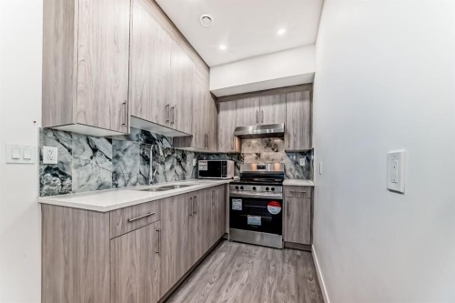 127 Saddlecrest Grove Ne, Calgary, AB - Indoor Photo Showing Kitchen