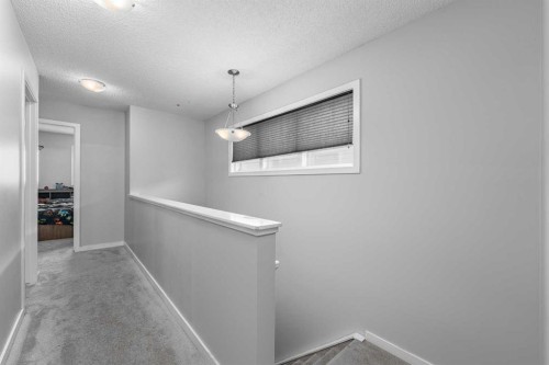 313 Hillcrest Road Sw, Airdrie, AB - Indoor Photo Showing Other Room