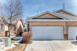 337 Harvest Lake Green NE Calgary, AB T3K 4R1